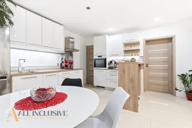 Na predaj 4-izbový dom, 97 m², Topoľčany, Mravenisko