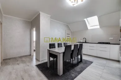 Na predaj 7-izbový dom, 133 m², Marianka, Karpatská