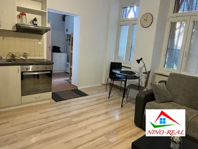 Byty na prenájom 2-izbový, Bratislava-Staré Mesto · €680