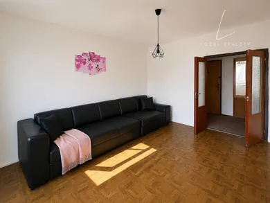 Byty na prenájom 3-izbový, Bratislava-Vrakuňa · €700