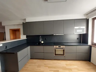 Na prenájom 4-izbový byt, 120 m², Banská Bystrica