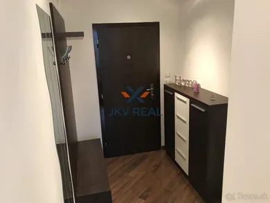 Na prenájom 1-izbový byt, 35 m², Košice-Juh, Ludmanská