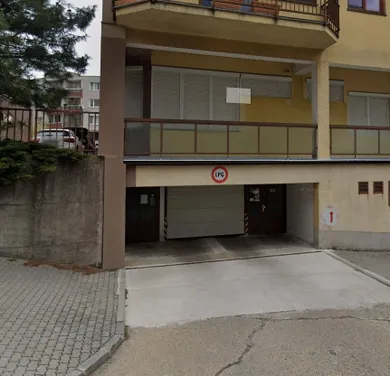 Na predaj objekt v Bratislava-Karlova Ves · €50 000 · Pôvodný stav