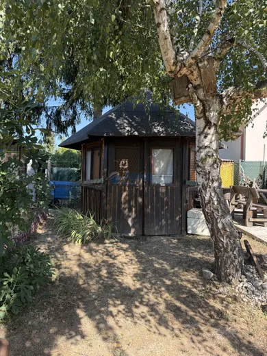 Na predaj pozemok, 280 m², Kráľová nad Váhom