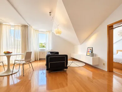 Na prenájom 2-izbový byt, 54 m², Bratislava-Karlova Ves, Špieszova