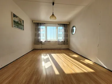 Byty na prenájom 2-izbový, Banská Bystrica · €600