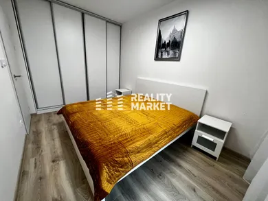 Na prenájom 2-izbový byt, 44 m², Banská Bystrica, Bakossova 3
