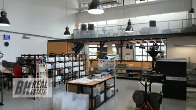 Lokale komercyjne na wynajem, Bratislava-Nové Mesto · €3126