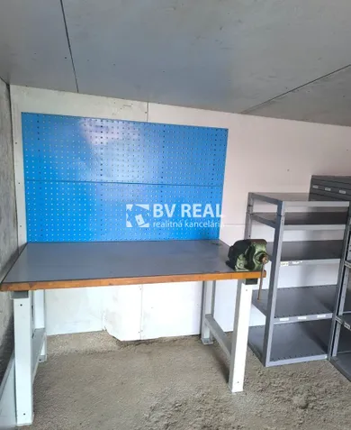 Na predaj objekt v Handlová · €14 500 · Čiastočná rekonštrukcia