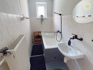 Na prenájom 1-izbový byt, 630 m², Vitanová