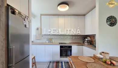 Na predaj 4-izbový byt, 86 m², Dudince, Štúrova