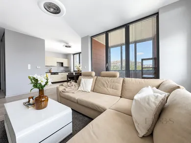 Na predaj 3-izbový byt, 79 m², Bratislava-Nové Mesto, Račianska