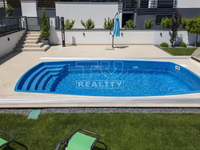 Na predaj dom, 340 m², Bitarová