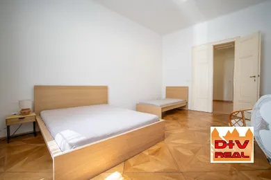 Na predaj 5-izbový byt, 195 m², Bratislava-Staré Mesto, Kozia