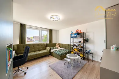 Na predaj 3-izbový byt, 70 m², Slanec, Železničná