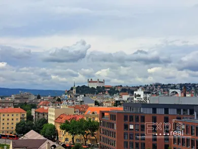 Mieszkania na wynajem, 2-pokojowe, Bratislava-Staré Mesto · €1000