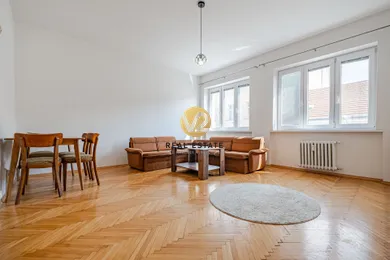 Na prenájom 3-izbový byt, 82 m², Nitra, Farská