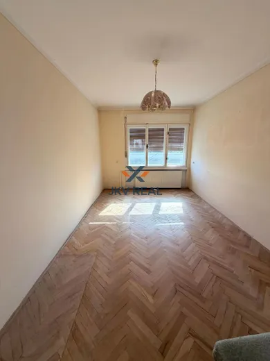 Na predaj 4-izbový dom, 240 m², Dunajská Streda