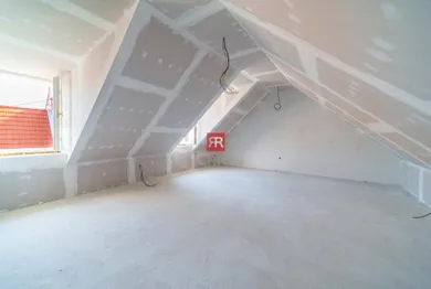 Na predaj 3-izbový dom, 86 m², Bratislava-Vajnory, Roľnícka