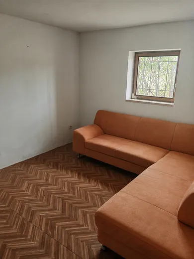 Na prenájom komerčné, 819 m², Vysoká pri Morave, Hlavná