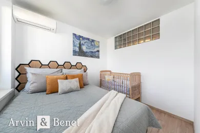 Na predaj 2-izbový byt, 53 m², Bratislava-Ružinov, Jégého