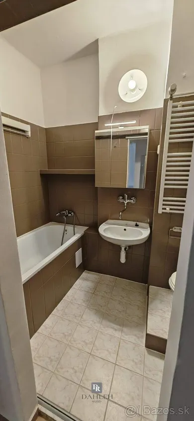 Na prenájom 2-izbový byt, 50 m², Bratislava-Rača, Pekná cesta