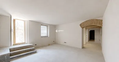 Na predaj komerčné, 57 m², Bratislava-Staré Mesto, Beskydská