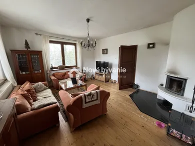 Na predaj 5-izbový dom, 130 m², Uhliská