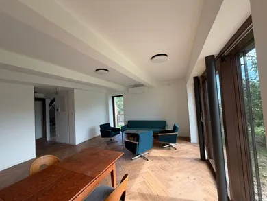 Na prenájom 6-izbový dom, 260 m², Bratislava-Staré Mesto
