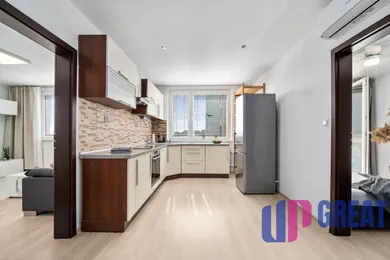 Na predaj 3-izbový byt, 64 m², Bratislava-Vrakuňa, Čiernovodská