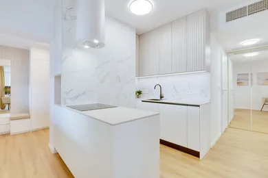 Na predaj 2-izbový byt, 47 m², Bratislava-Ružinov, Mlynské nivy