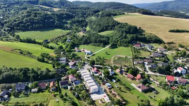 Na predaj pozemok, 758 m², Dohňany