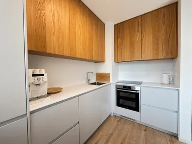 Na prenájom 2-izbový byt, 51 m², Bratislava-Ružinov