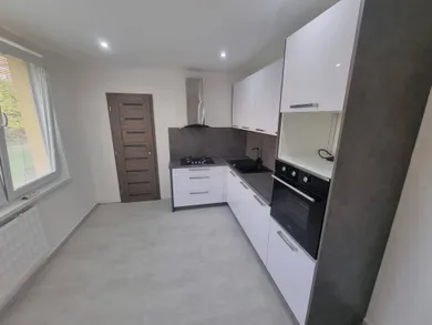 Byty na predaj 4-izbový, Nitra · €210 000