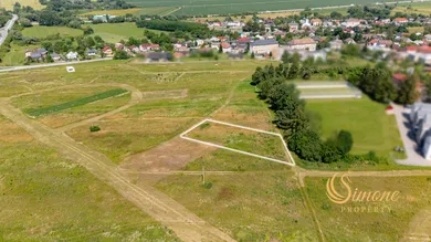 Na predaj pozemok, Lemešany