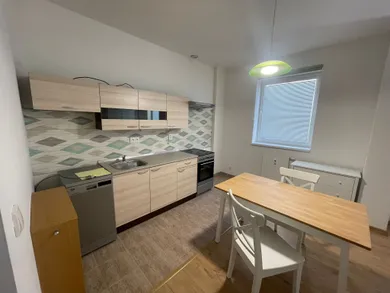 Kiadó lakások, 1-szobás, Zvolen · €450