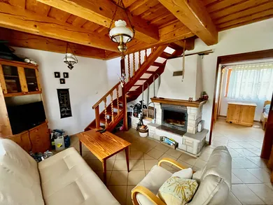 Na predaj rekreačný dom, 65 m², Kvakovce, Na hôrke