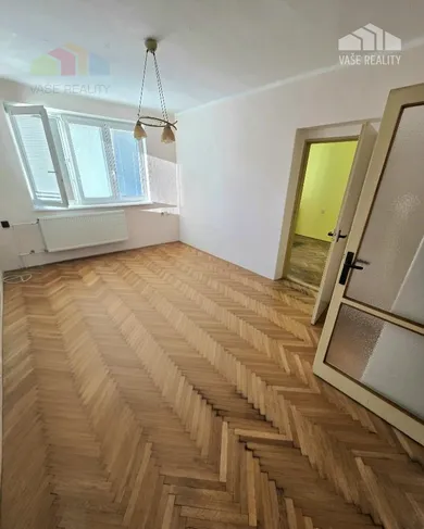 Na predaj 3-izbový byt, 62 m², Bánovce nad Bebravou