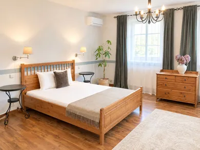 Na prenájom 4-izbový dom, 170 m², Bratislava-Dúbravka