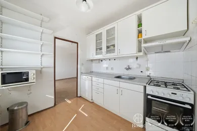 Na predaj 5-izbový byt, 90 m², Bratislava-Karlova Ves, Donnerova