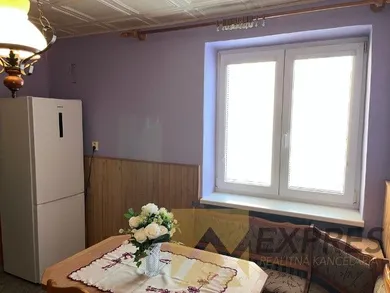 Na predaj 2-izbový byt, 62 m², Handlová, Partizánska