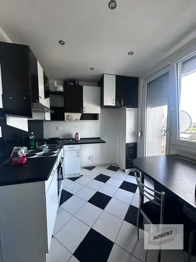 Na predaj 2-izbový byt, 56 m², Nové Zámky, S. H. Vajanského