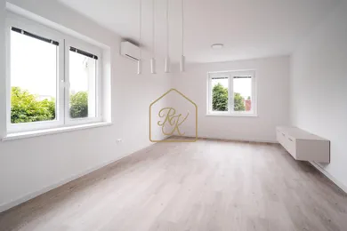 Na predaj 3-izbový byt, 83 m², Nitra, Štúrova