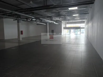 Na prenájom komerčné, 815 m², Bratislava-Ružinov, Ivanská cesta