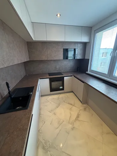 Byty na predaj 4-izbový, Bratislava-Vrakuňa · €281 000