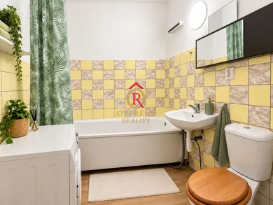 Na predaj 1-izbový byt, 30 m², Banská Bystrica, Sládkovičova
