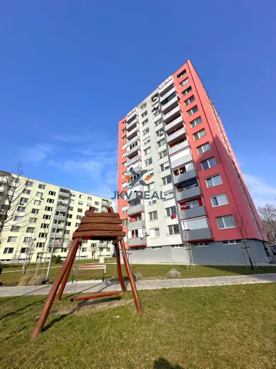 Byty na predaj 3-izbový, Sereď · €125 499