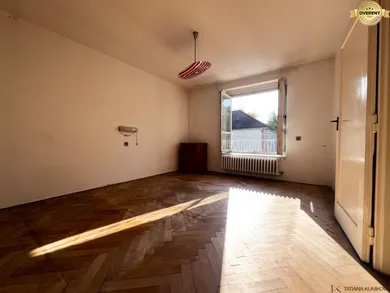 Na predaj 2-izbový byt, 64 m², Trenčín, Gen. Viesta