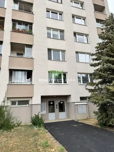 Na predaj 3-izbový byt, 70 m², Košice-Sídlisko KVP, Dénešova