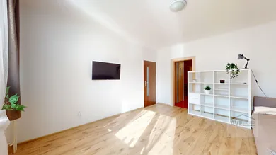 Na prenájom 3-izbový byt, 65 m², Dunajská Streda, Nová Ves